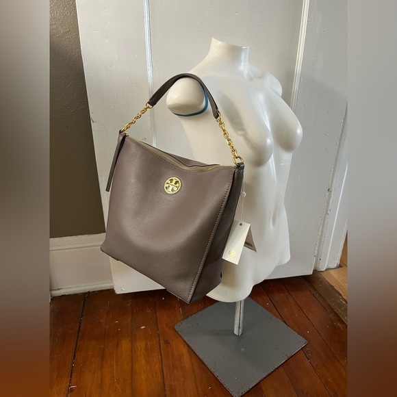 Tory Burch Carson Hobo Bag Silver Maple Pebbled Leather NWT Style 75421 - Picture 15 of 17